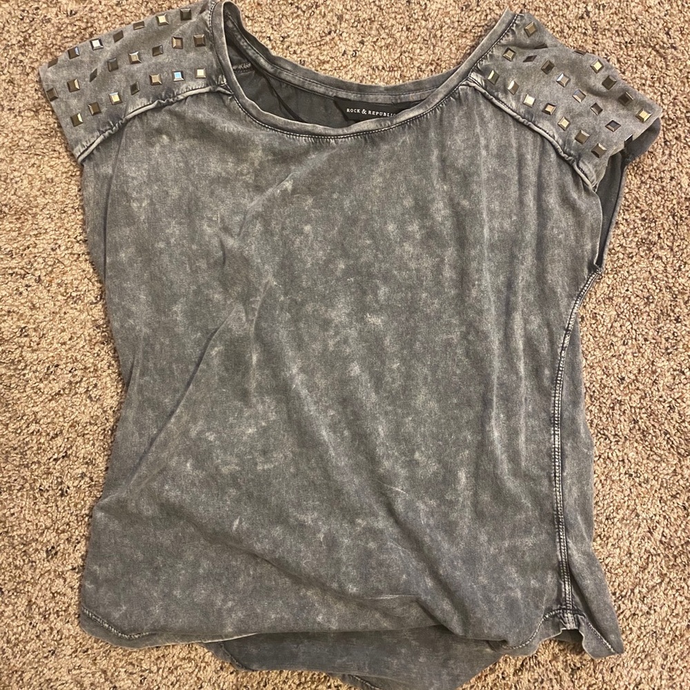 Barely worn top